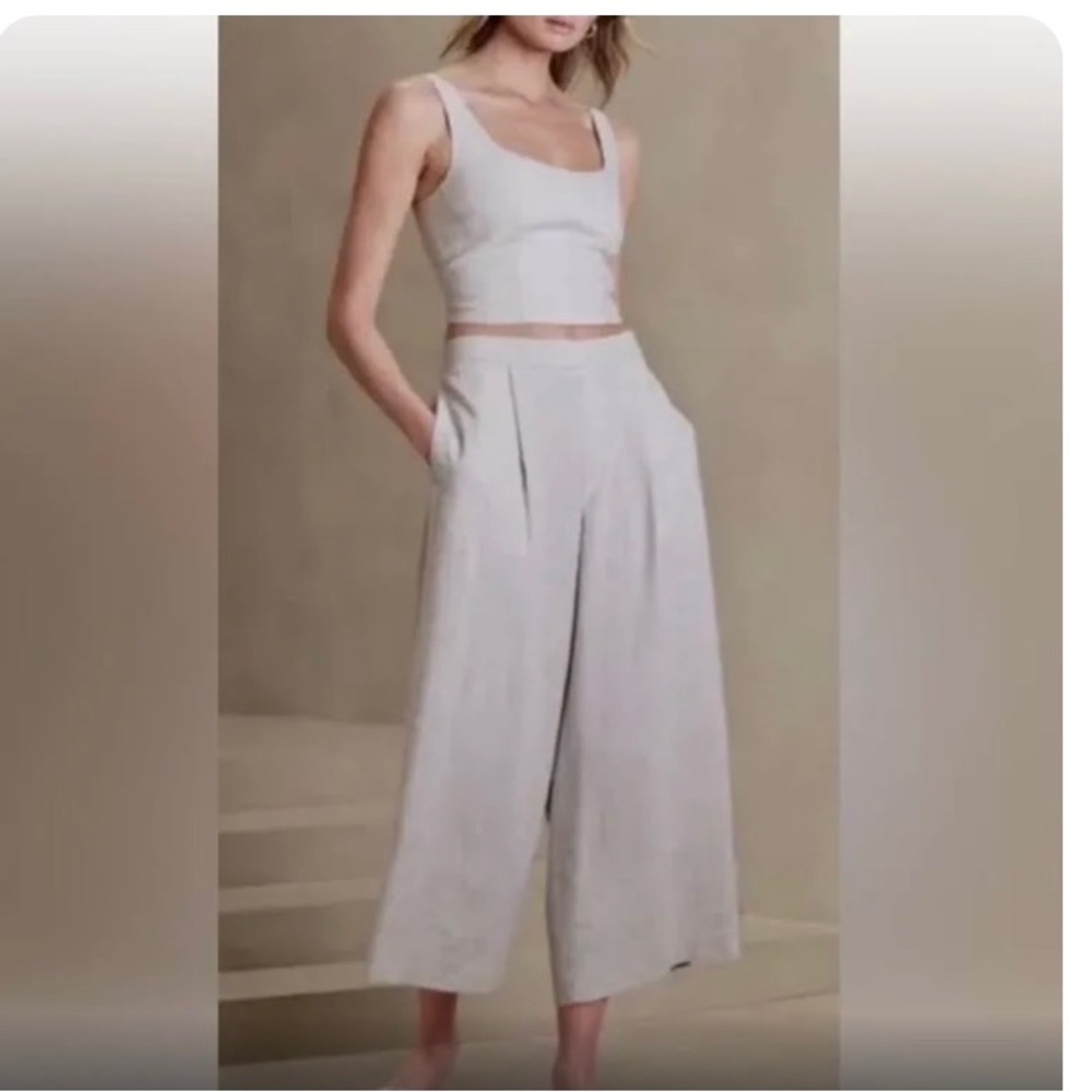 Banana Republic Wide Leg Crop Pant M